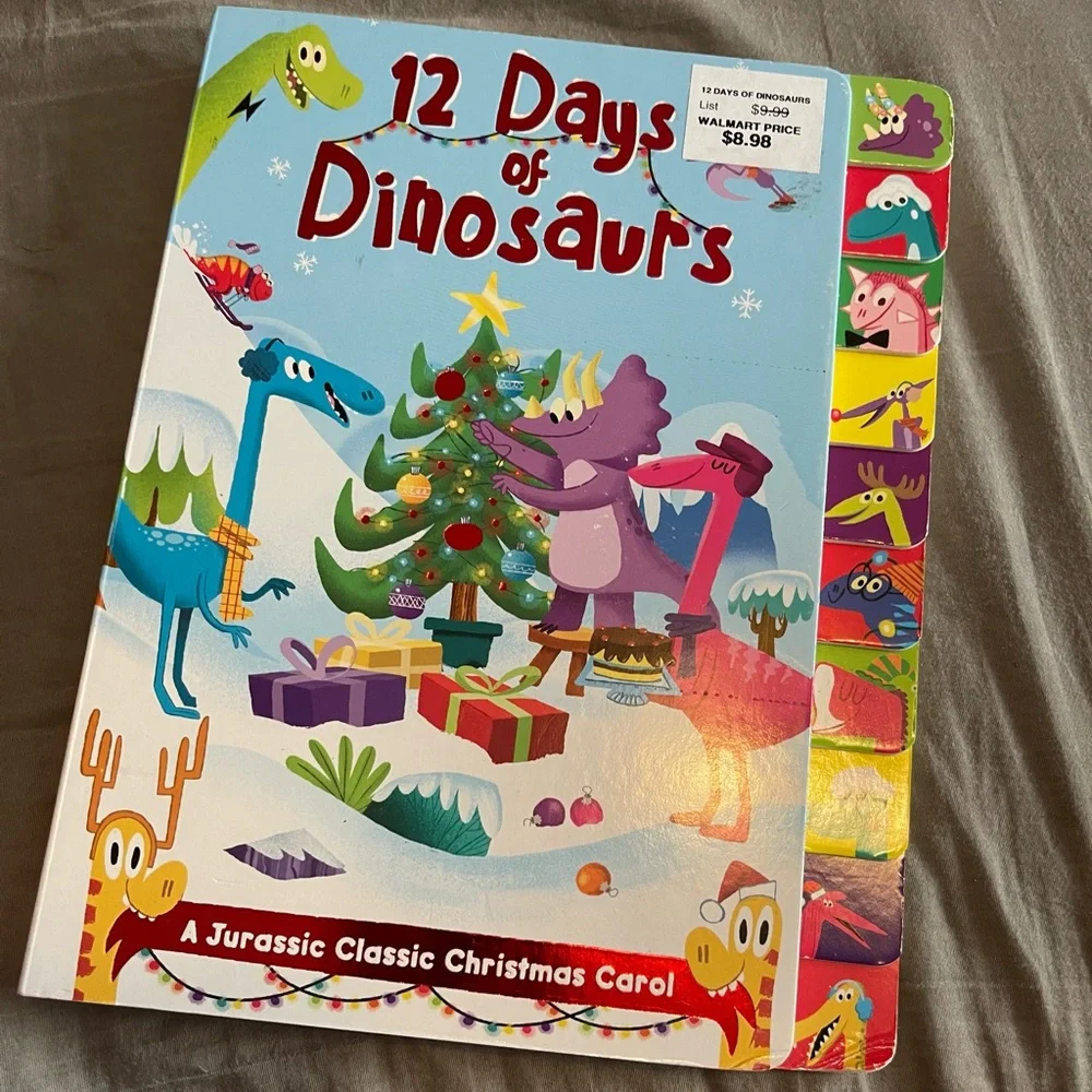6 kids Christmas Books - Picture 7 of 8